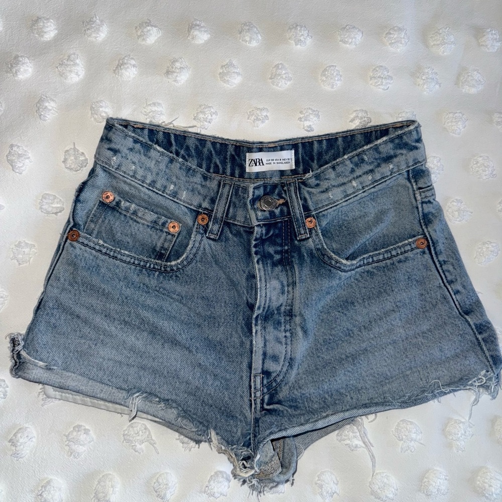 Zara Blue Jean Shorts Distressed US 0